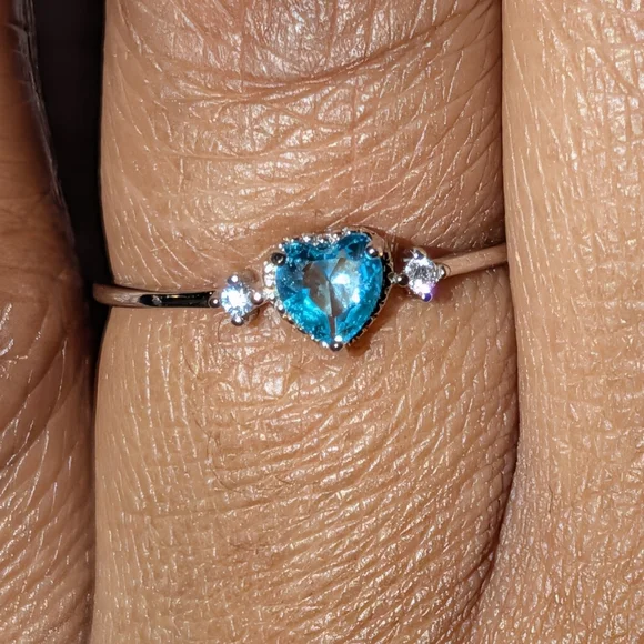 Stunning 925 Sterling silver promise ring sz 6 - Picture 6 of 17